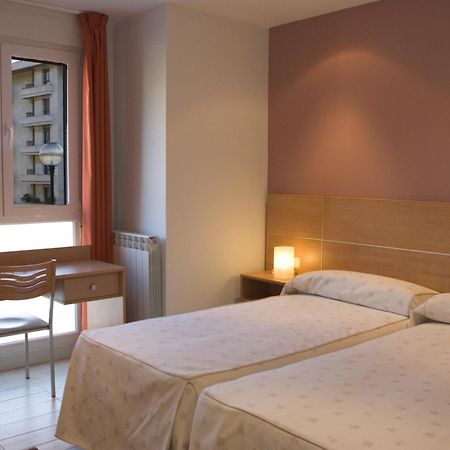 Ekia Pentsioa Hotel Zarautz Eksteriør billede